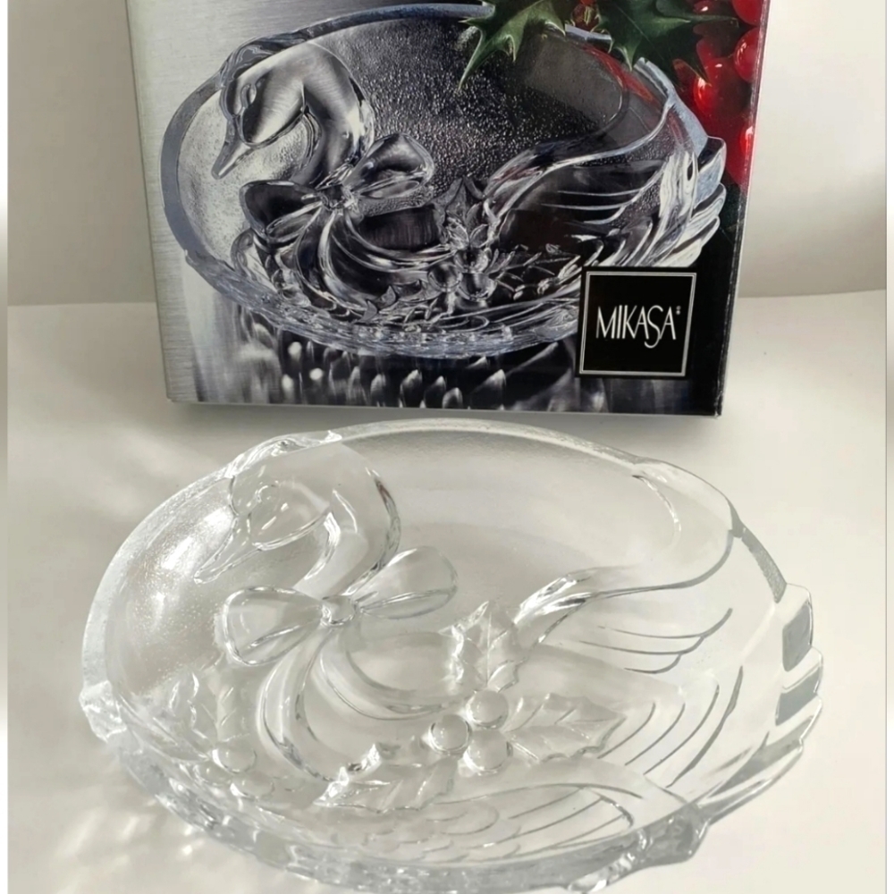 Mikasa New in Box Holiday Goose Sweet Dish